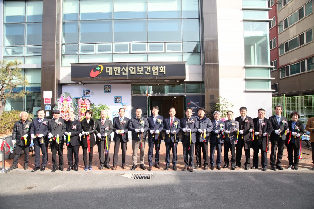 9. 테이프 커팅식