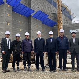 백헌기 회장, 오송 신사옥 준공 현장 지도